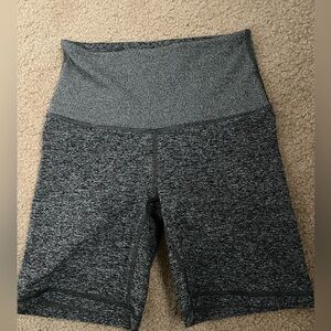 Aritzia Biker Shorts